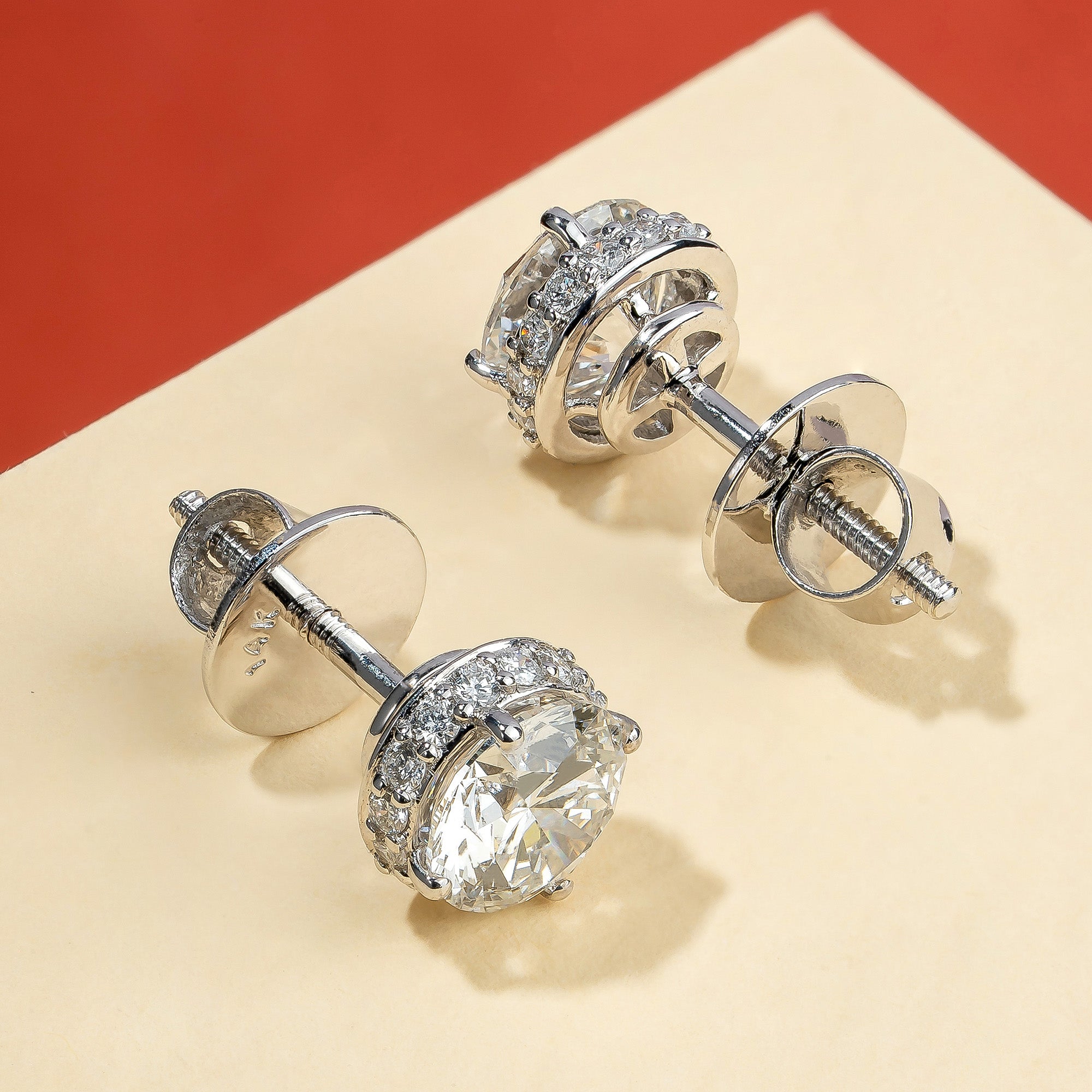 Seraphina Hidden Halo Round Earring