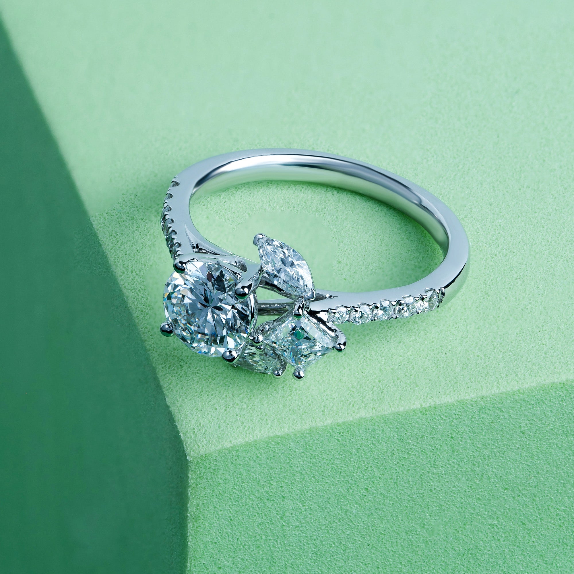 Multi Shape Round Halo Fashion Ring