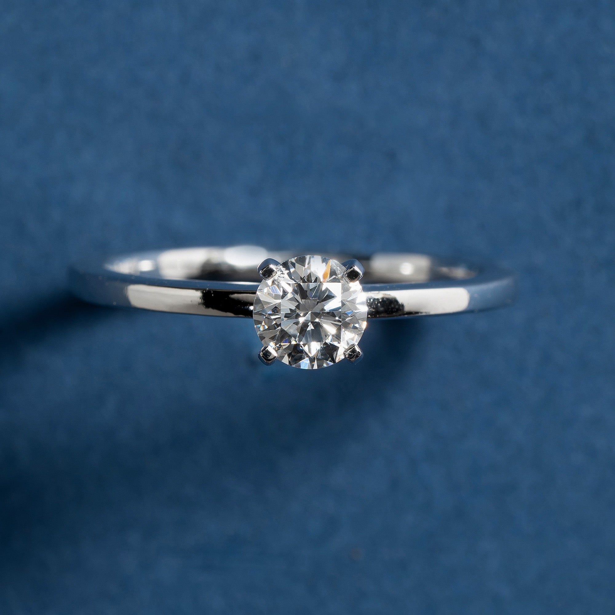 Classical Four Prong Round Engagement Ring