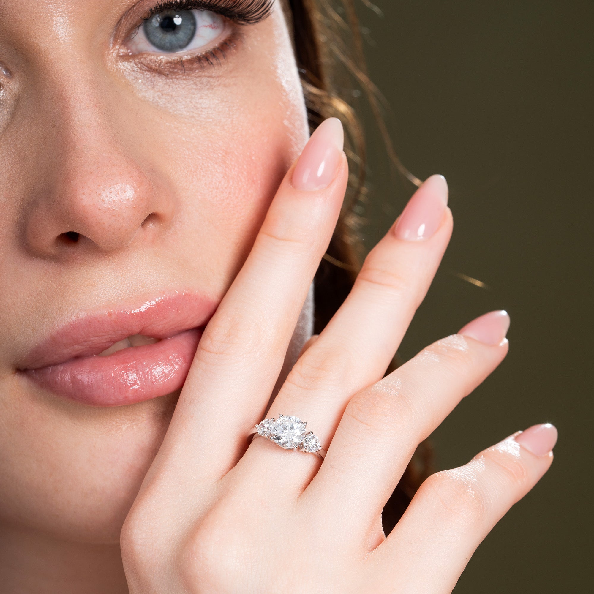 Classical Three Stone Round Engagement Ring