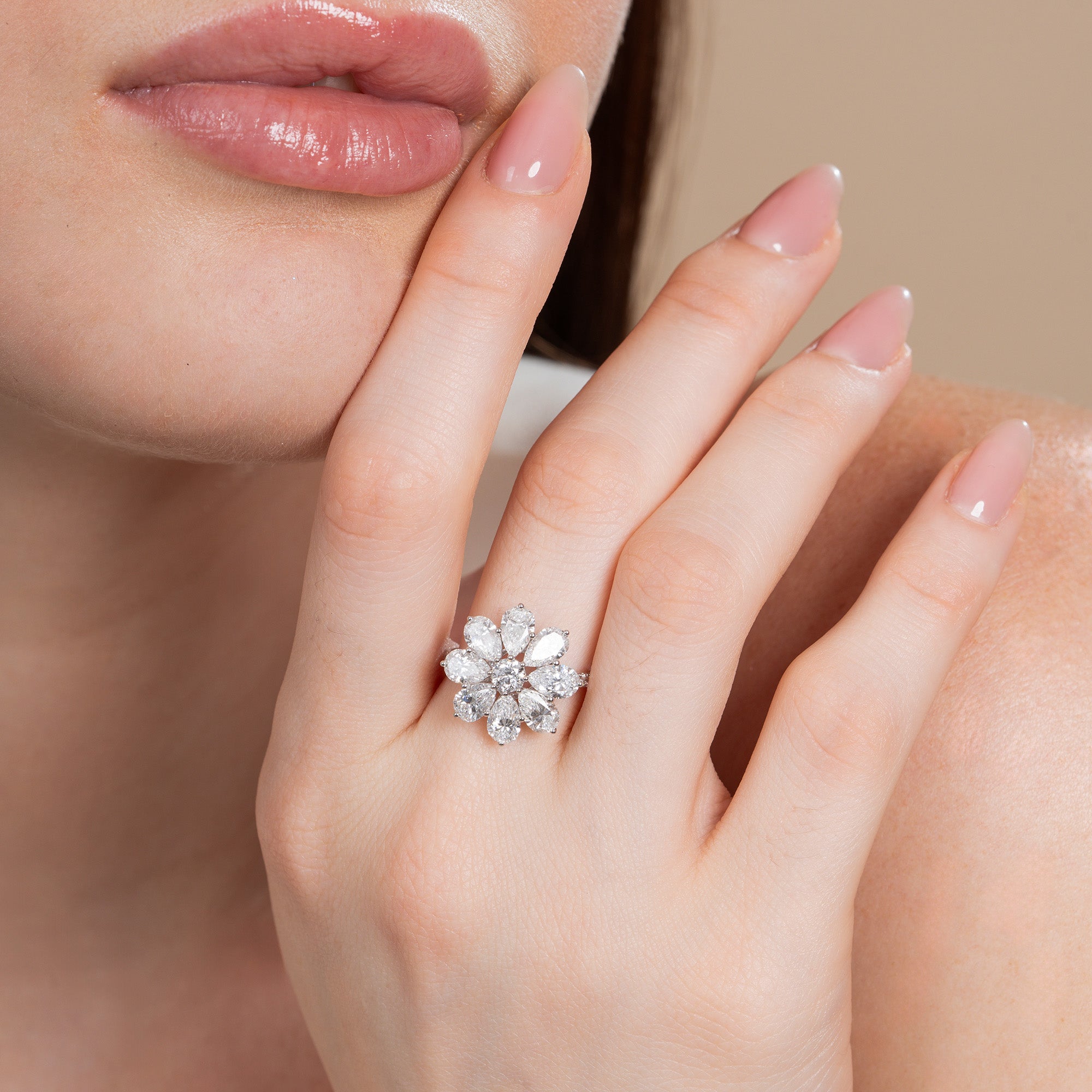 Lustrous Pear Flower Fashion Ring