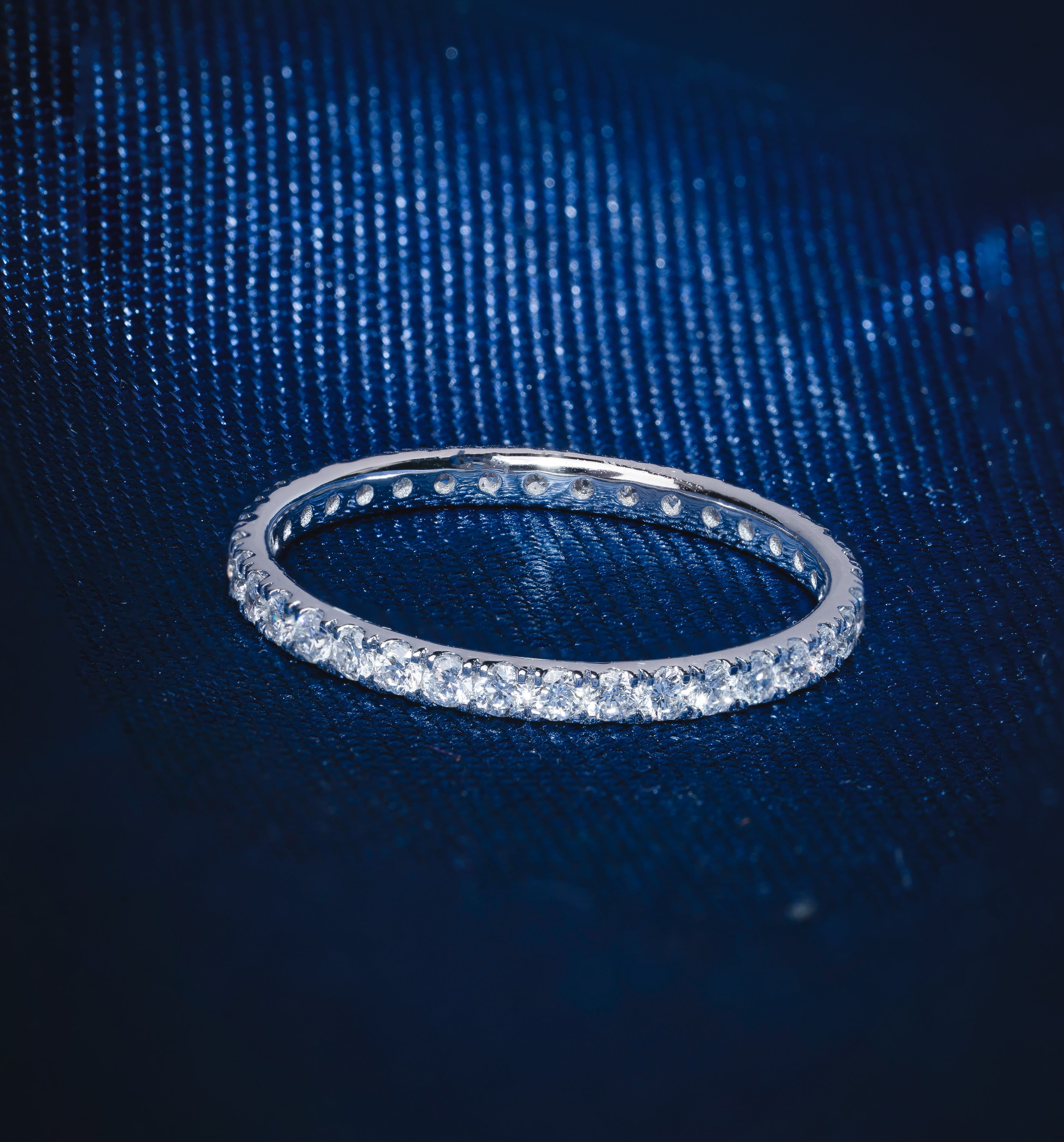 Sparkling Round Wedding Band