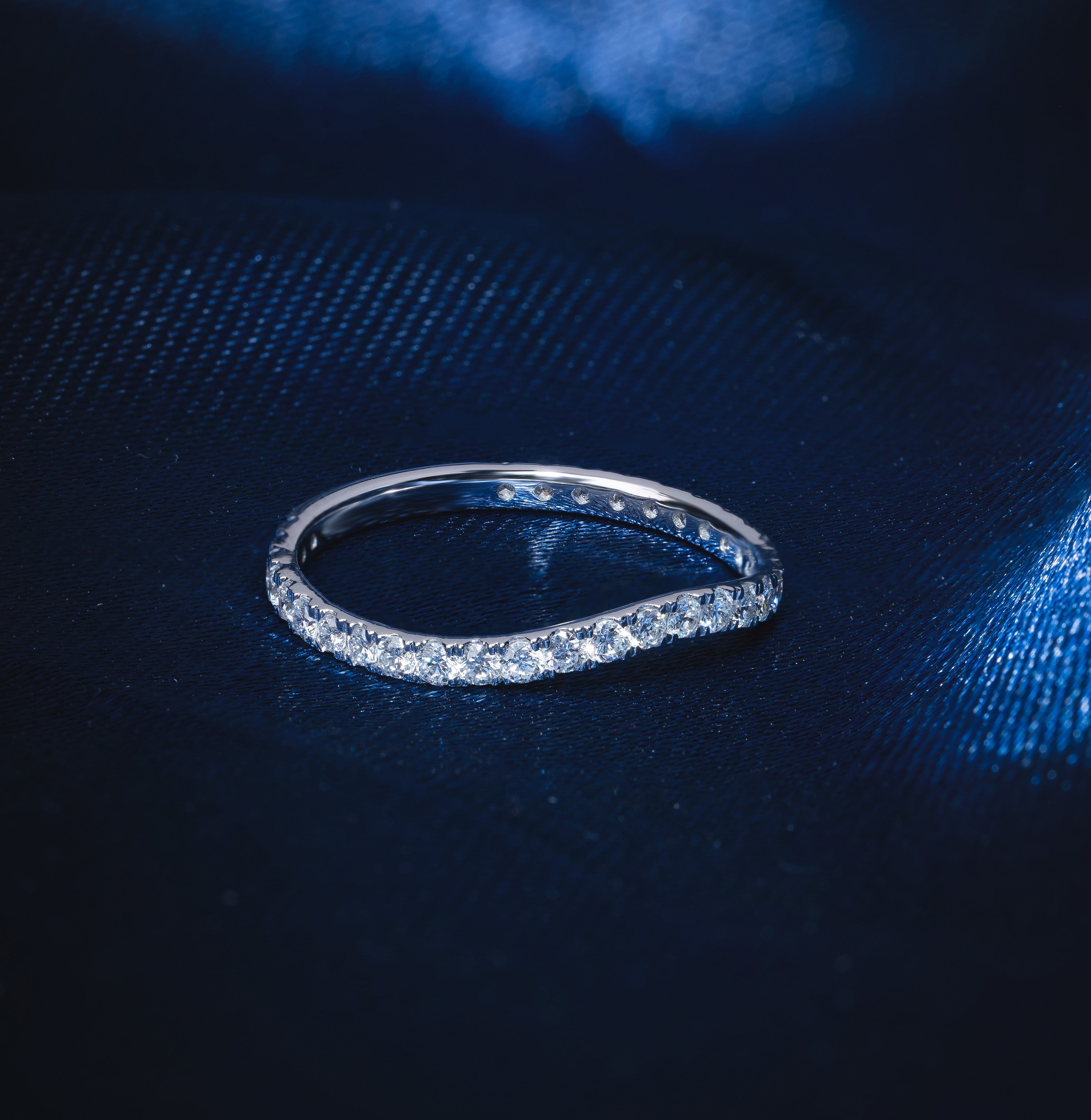 Glimmering Round Staking Wedding Band