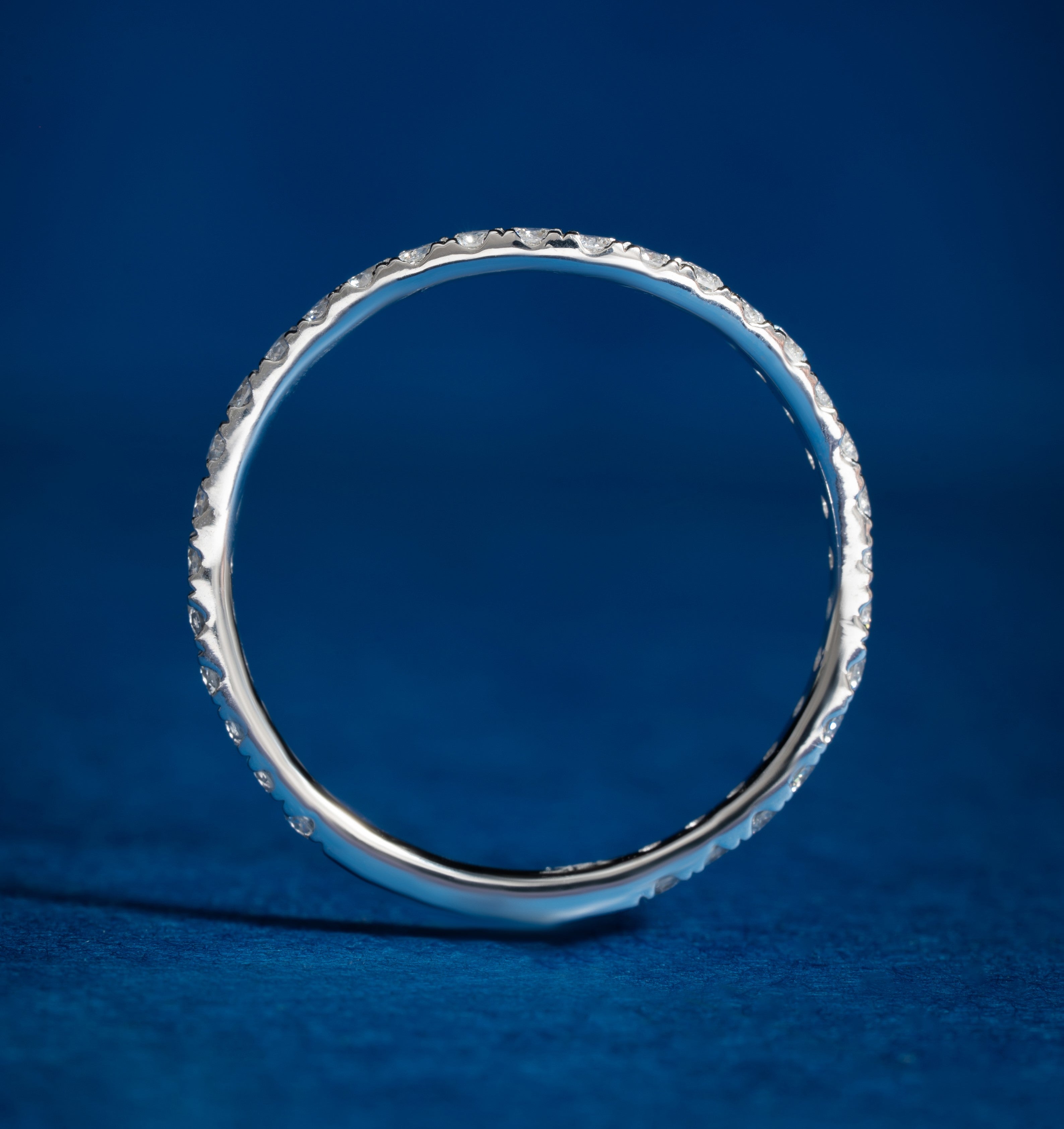 Glimmering Round Staking Wedding Band