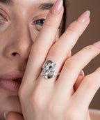 Wavy Bypass Round Fashion Ring